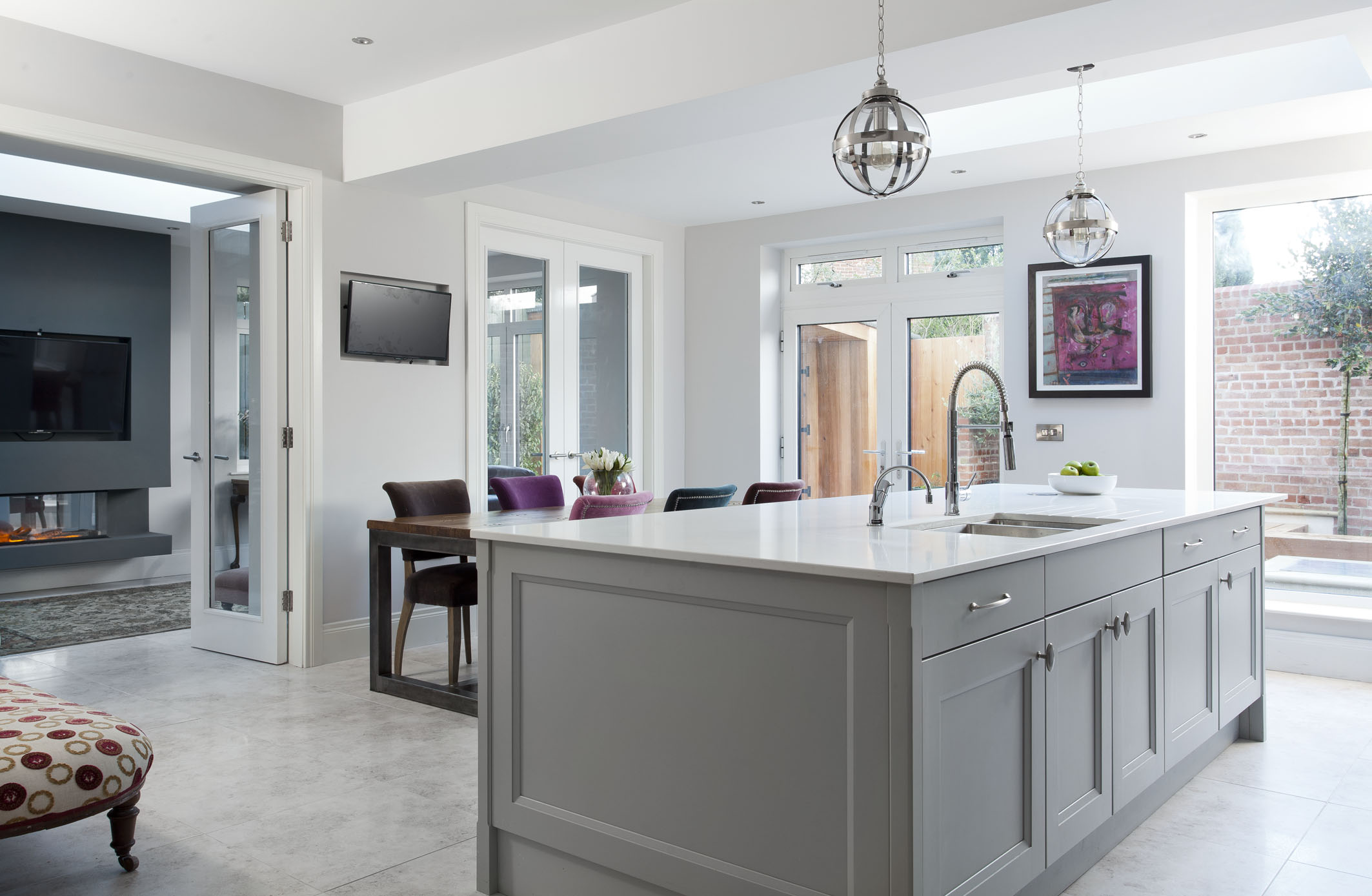 GREEN BLUE SCHULLER KITCHEN, SIEMENS APPLIANCES